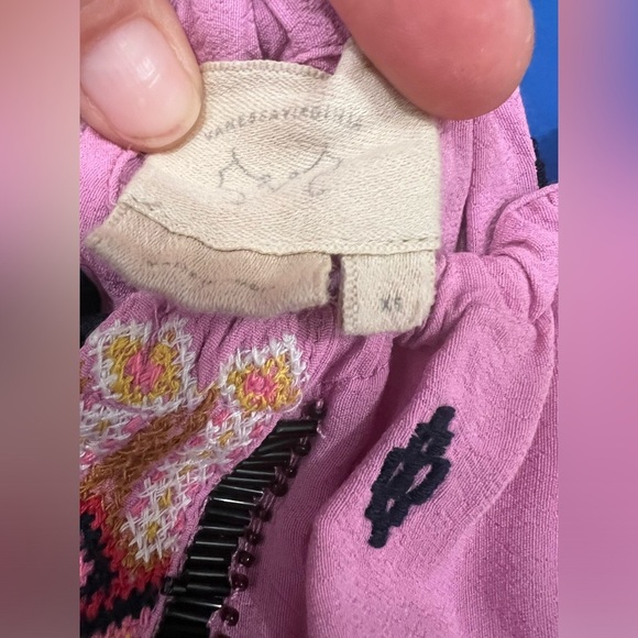 Anthropologie pink beaded sleeveless blouse XS - Picture 6 of 6